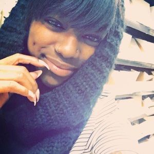 Meet your Posher, Keythsia